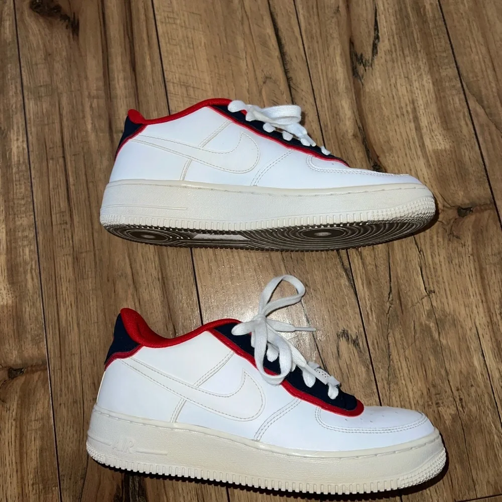 Nike Air Force Sneakers